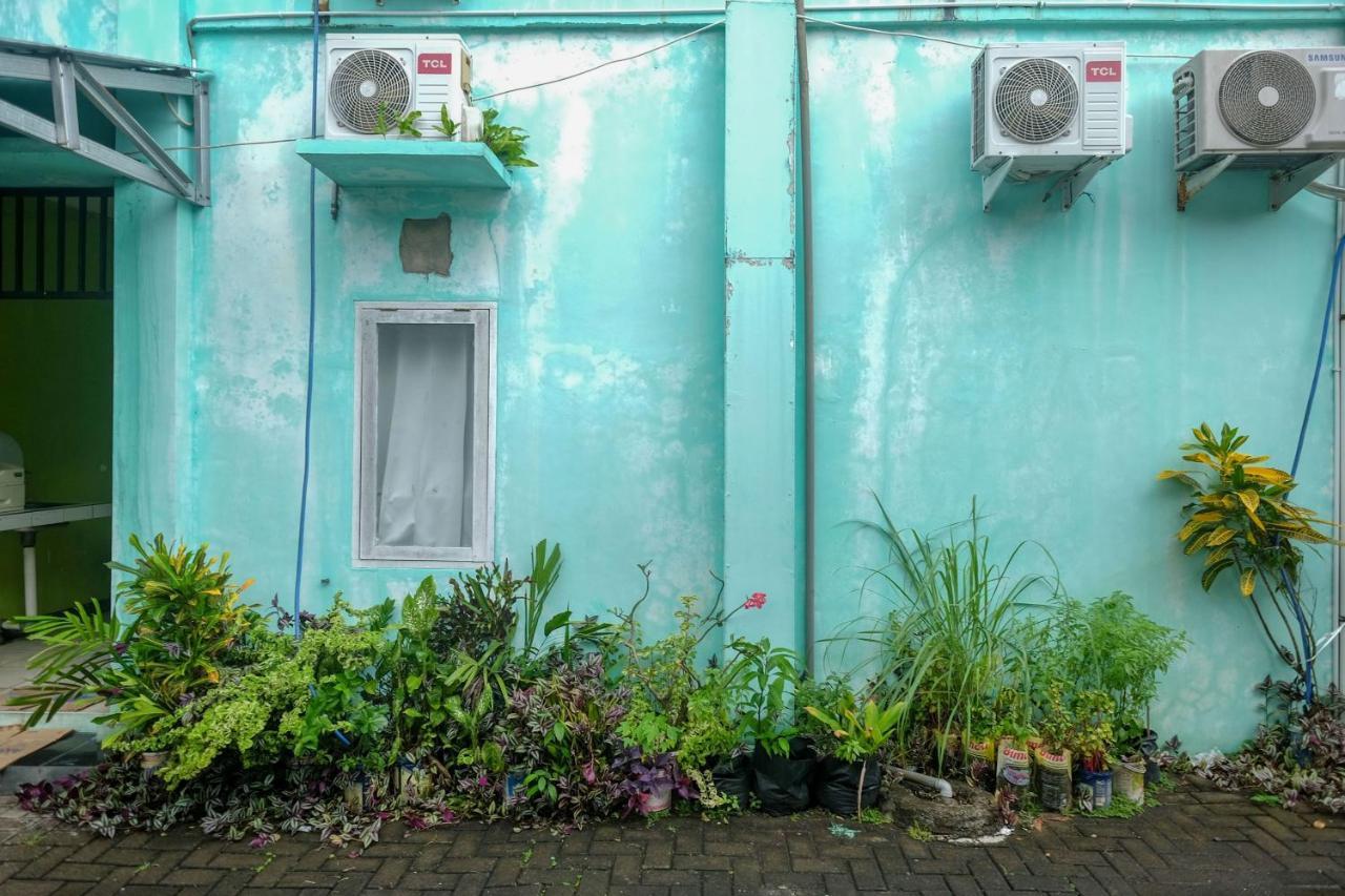 Reddoorz Near Politeknik Manado Hotel Exterior foto